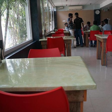 Lotels Hotel Chennai Exterior photo