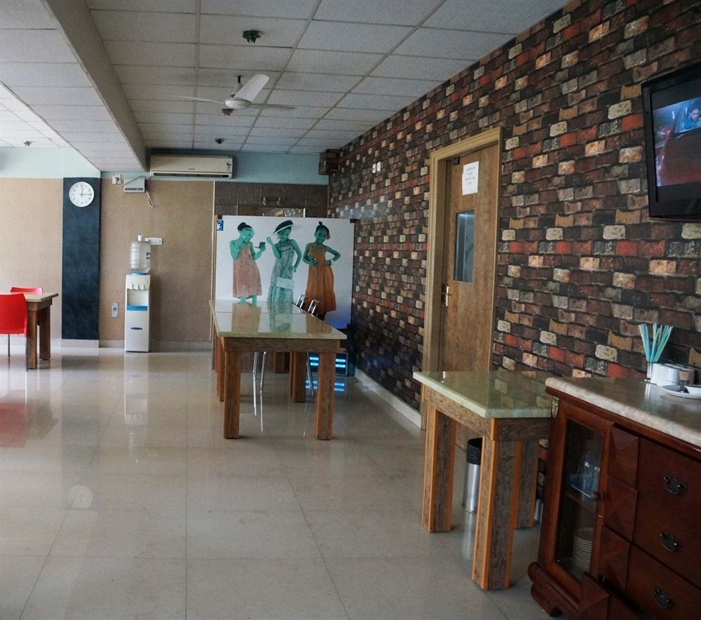 Lotels Hotel Chennai Exterior photo