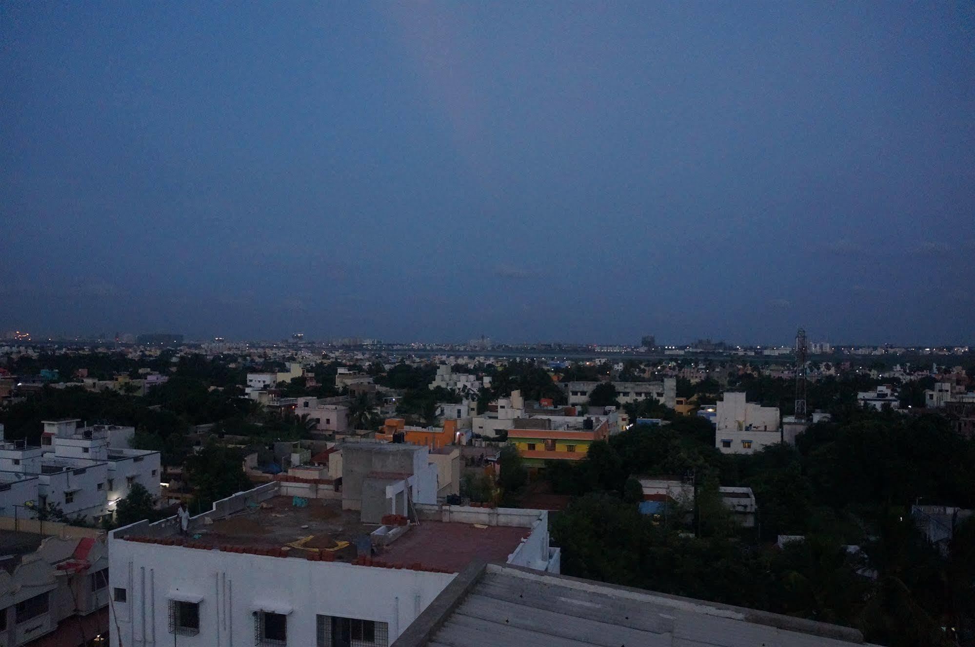 Lotels Hotel Chennai Exterior photo